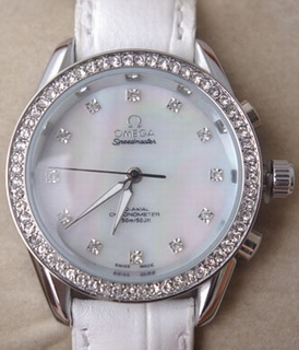 Omega Mother of Pearl Dial Ladies Watch 8022